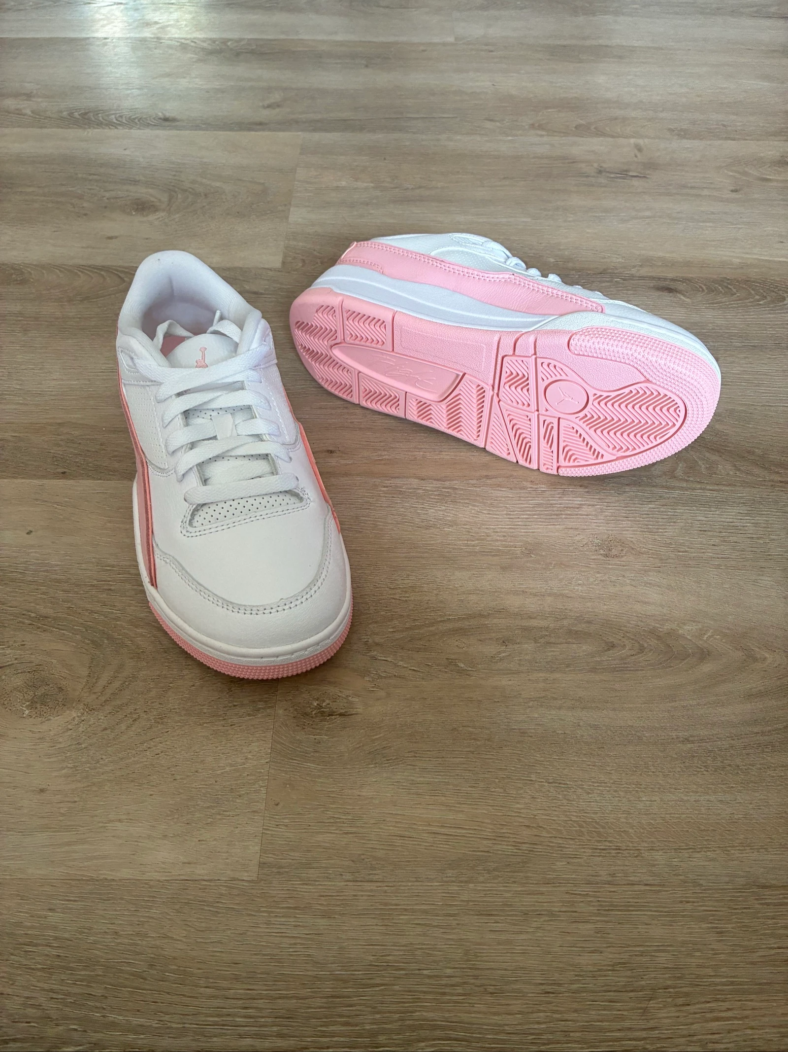 Basket Jordan Flight Court taille 39 – photo 3